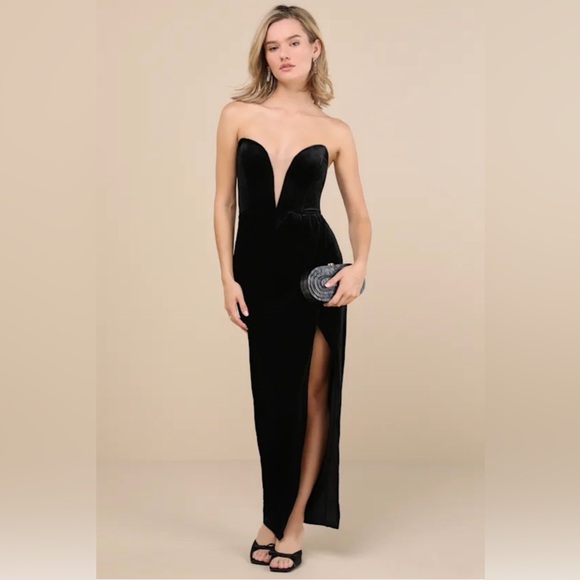 Lulus Dresses & Skirts - 🖤✨ NWT Lulus “My Dream Come True” Black Velvet Strapless Maxi Dress ✨🖤